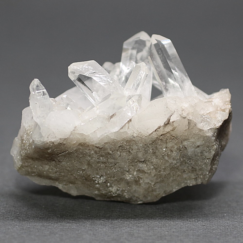 カンチェンジュンガ産ヒマラヤ水晶ミニクラスター/原石（40.6g）