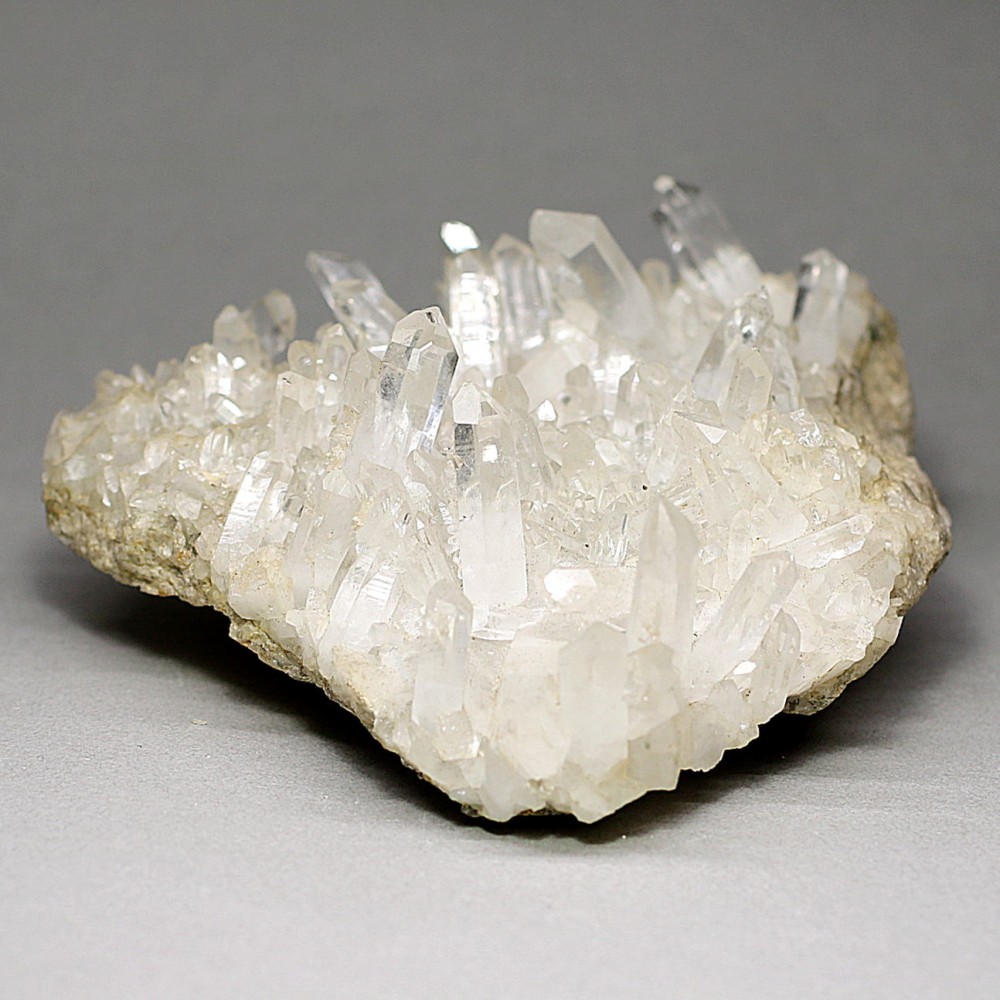 カンチェンジュンガ産ヒマラヤ水晶クラスター38（天然石 パワーストーン  置物 置き物 インテリア 一点物 高品質 浄化 ヒマラヤ山脈） メール便不可