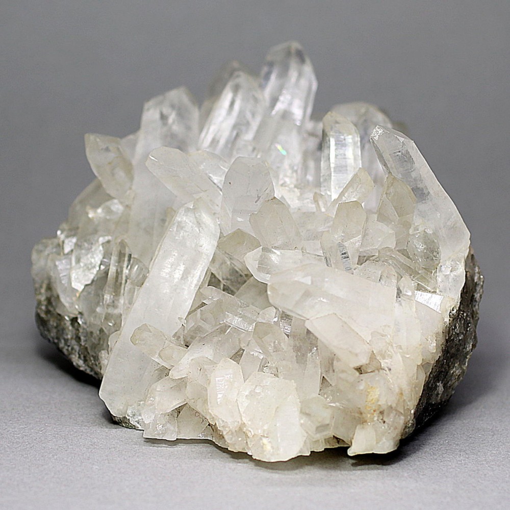 カンチェンジュンガ産]ヒマラヤ水晶クラスター/原石（乳白色から透明に