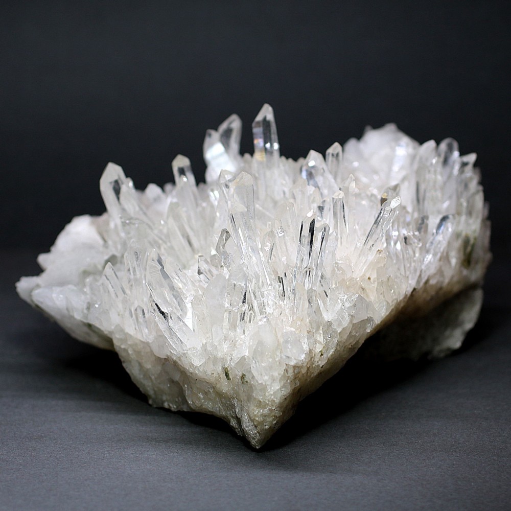 カンチェンジュンガ産ヒマラヤ水晶クラスター/原石（1.14kg）