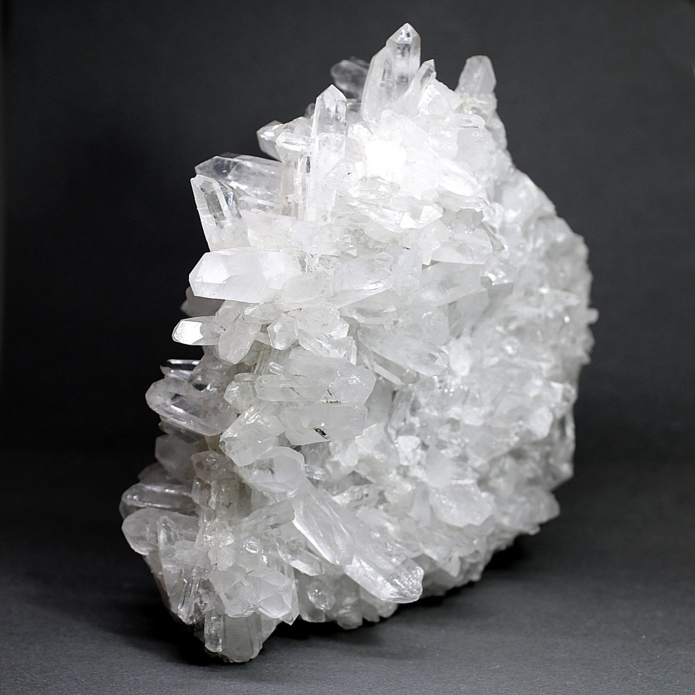 カンチェンジュンガ産ヒマラヤ水晶クラスター/原石（1.99kg）