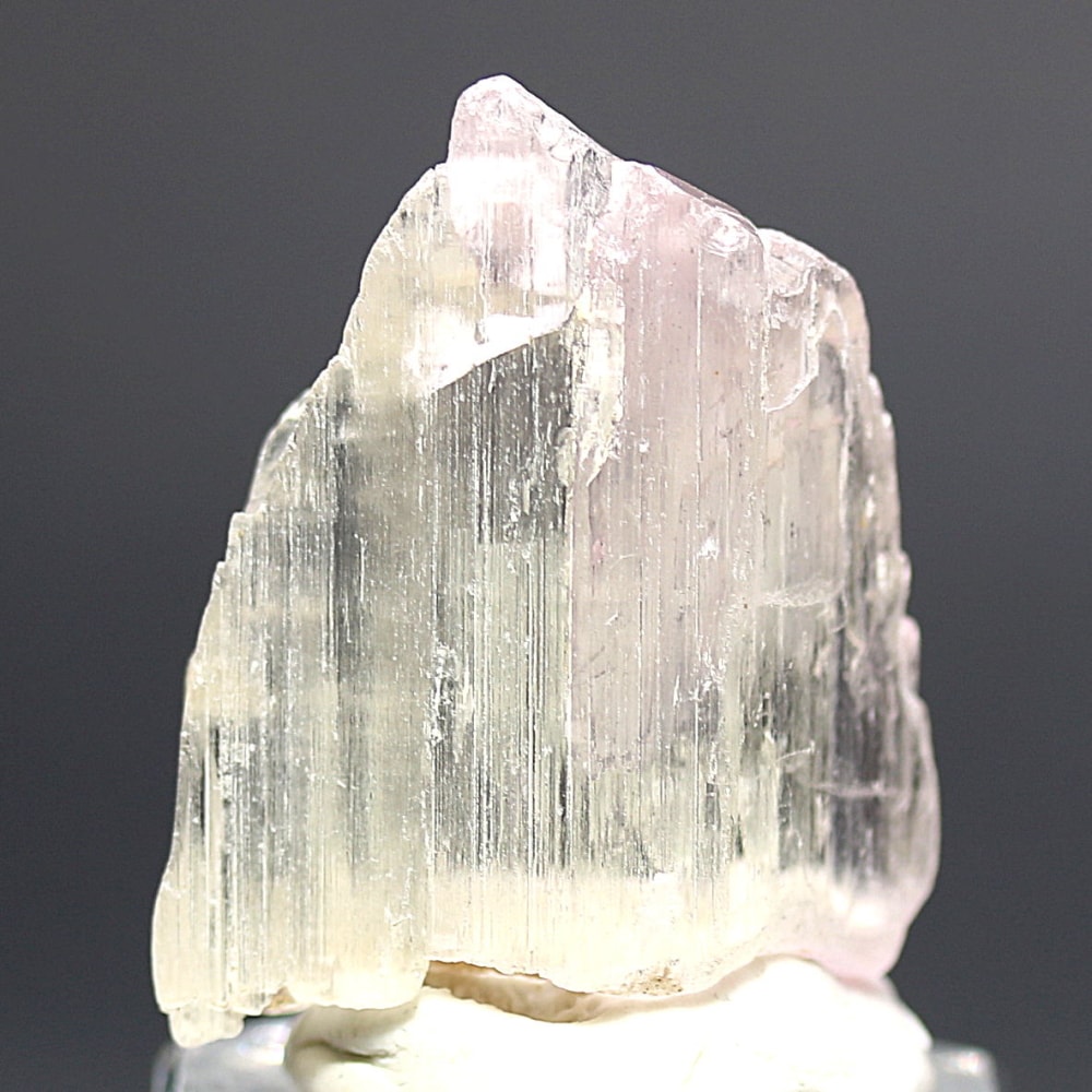 [アフガニスタン産]ピンククンツァイト結晶原石（非加熱未着色/21.5g）