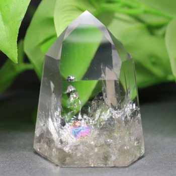 レインボー水晶（アイリスクォーツ）ポリッシュポイント | 天然石 
