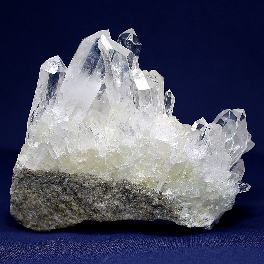 高品質・特別価格]ネパール/マカルー産ヒマラヤ水晶クラスター/原石（573g）(MAKALU-HS05730IS) 天然石・パワーストーン  Infonix（インフォニック）