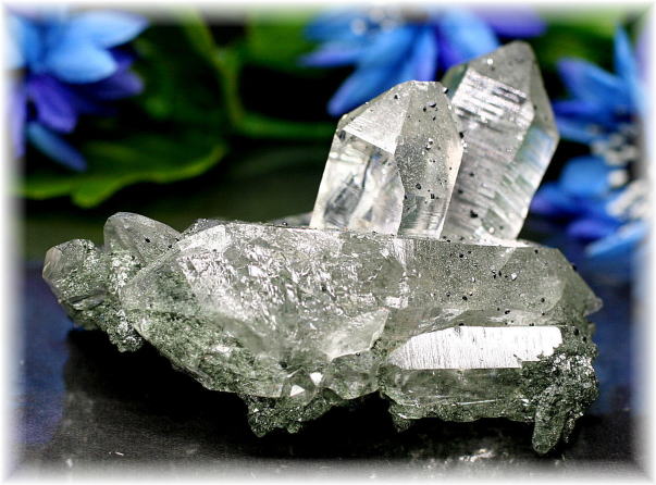 インド・マニハール産]ヒマラヤ水晶クラスター(MANIHAAR-QUARTZ510IS) | 天然石・パワーストーン Infonix（インフォニック）