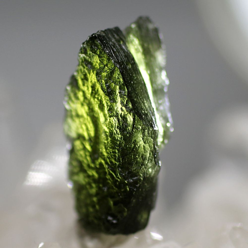 チェコ共和国産]天然モルダバイト原石(MLV-RF03IS) | 天然石