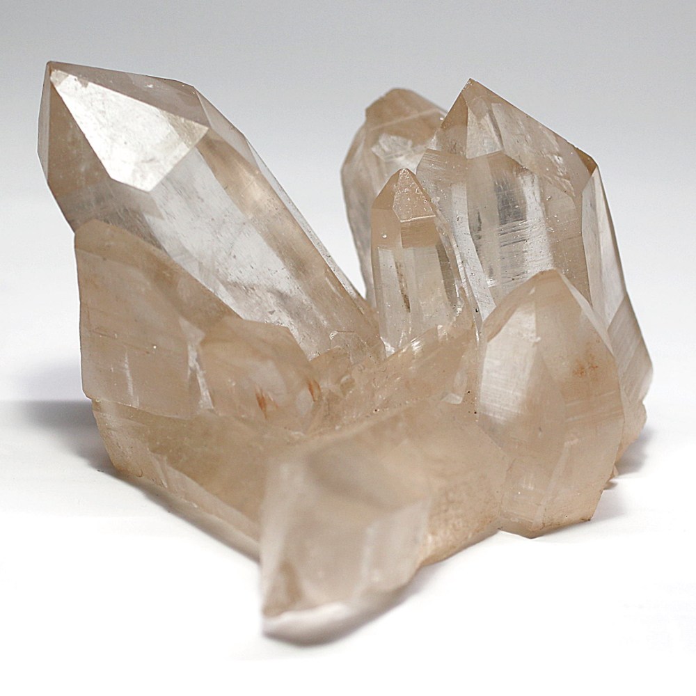 [高品質・マニカラン産]ヒマラヤ水晶クラスター/原石/淡いオレンジイエロー（特別価格）(MNHC-Z301IS) | 天然石・パワーストーン
