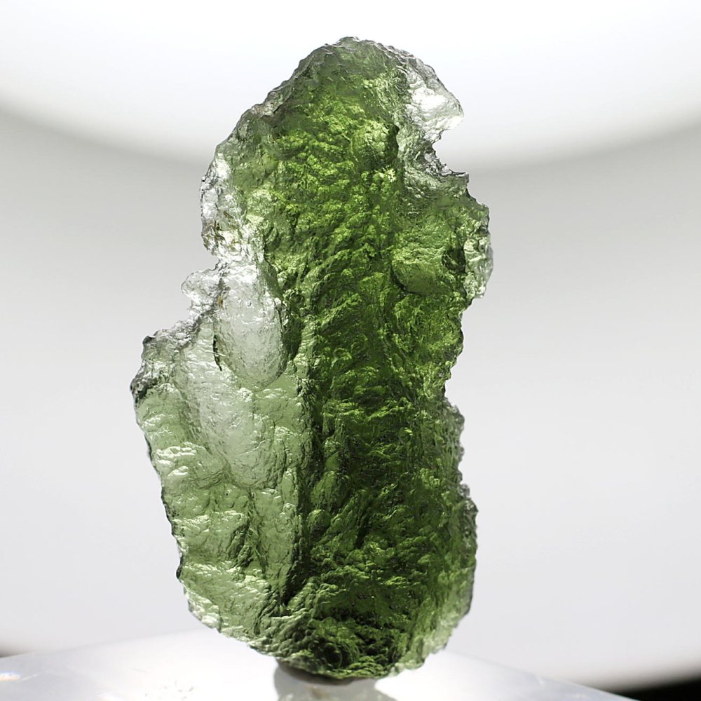 高品質・チェコ共和国産]天然モルダバイト原石(MOLDA-RF069IS