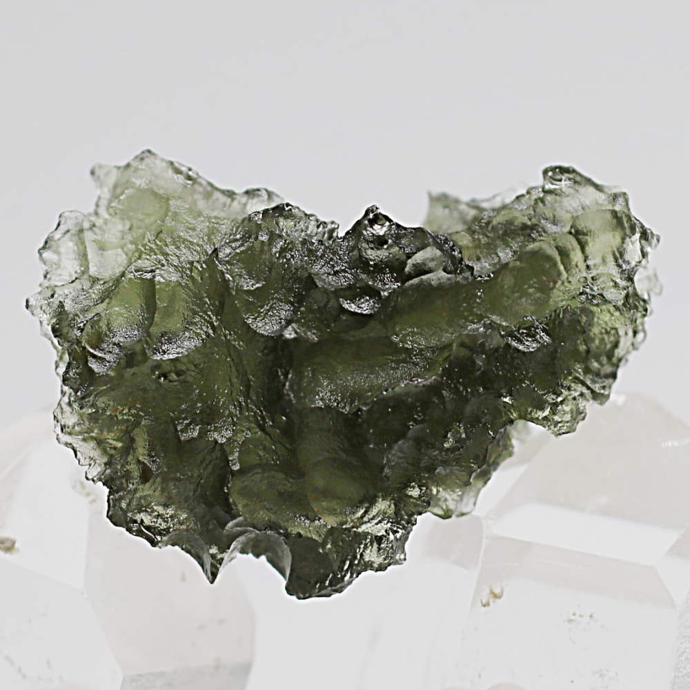[高品質+・チェコ共和国産]天然モルダバイト原石（4.9g）