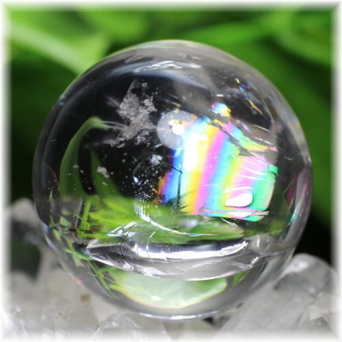 虹入り天然水晶丸玉