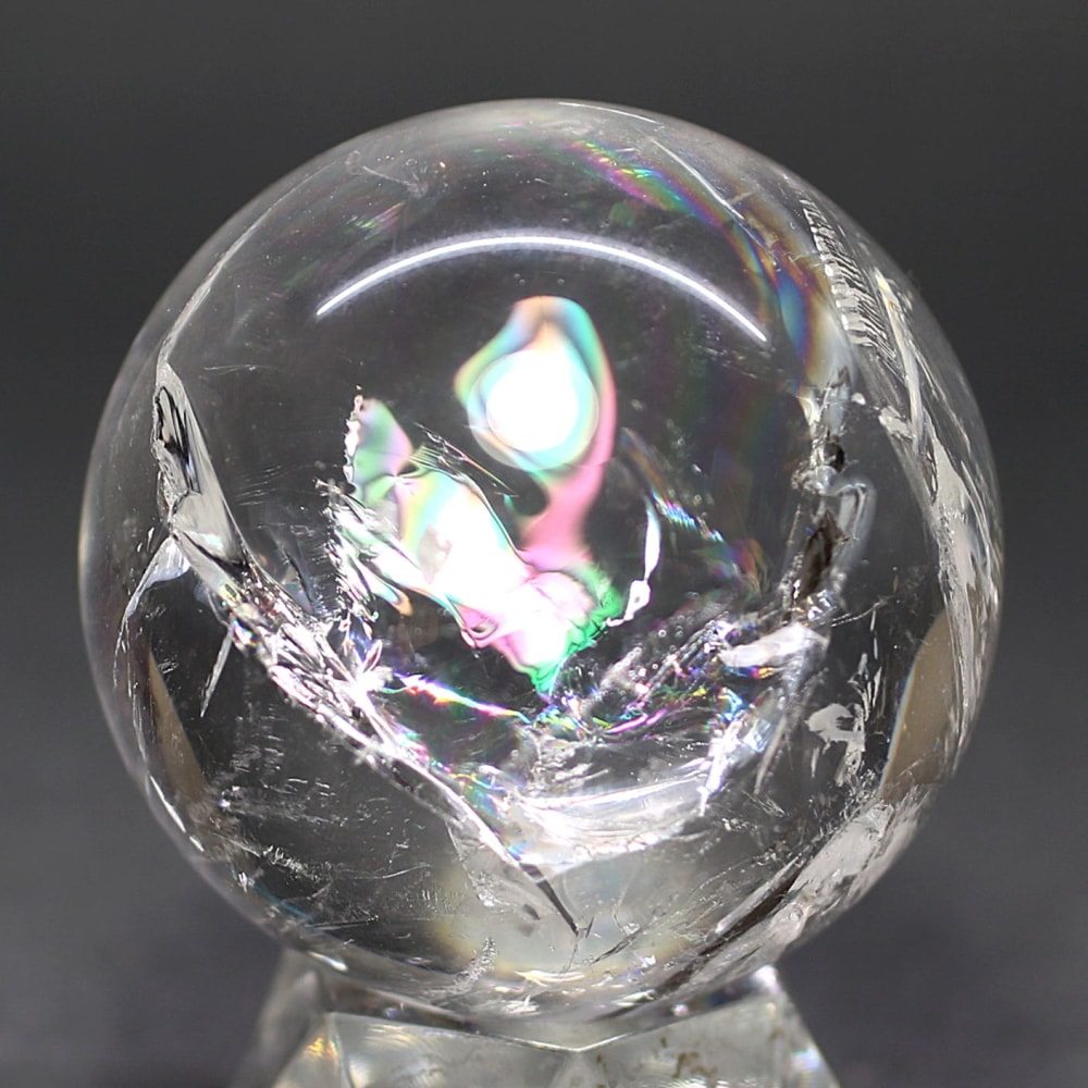 [ブラジル産]レインボー水晶玉/アイリスクォーツスフィア（丸玉直径41.4mm）