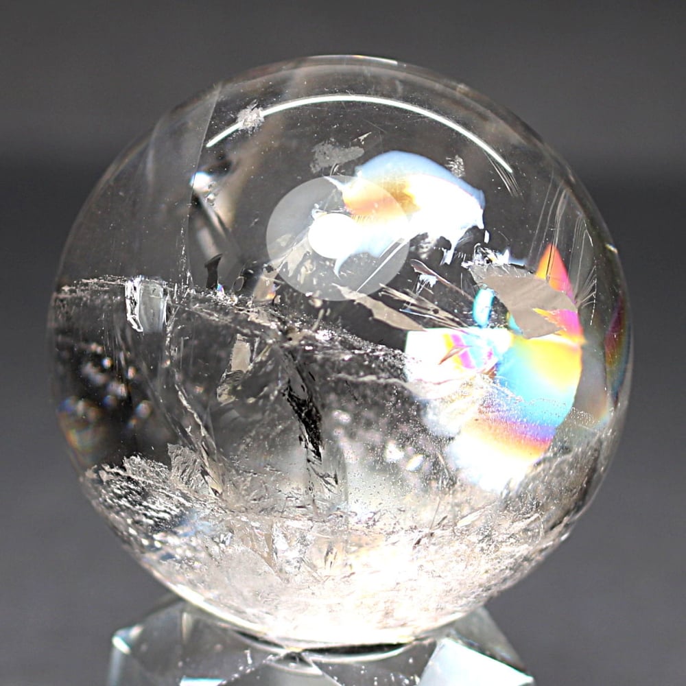 [高品質・ブラジル産]レインボー水晶玉/アイリスクォーツスフィア（丸玉直径48.6mm）