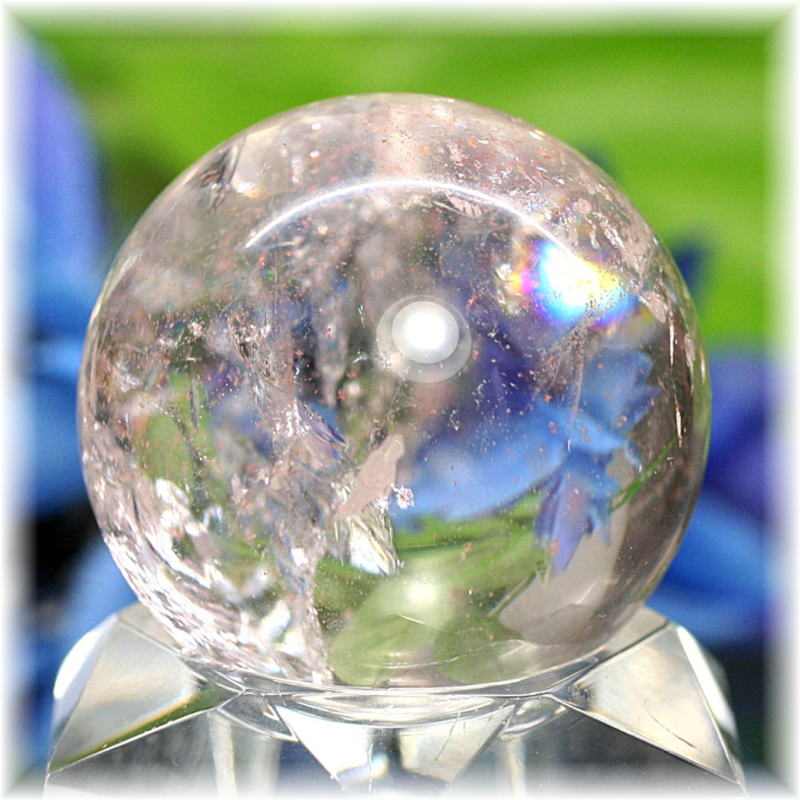 [高品質ピンクレインボー水晶丸玉/アイリスクォーツスフィア（28.5mm）