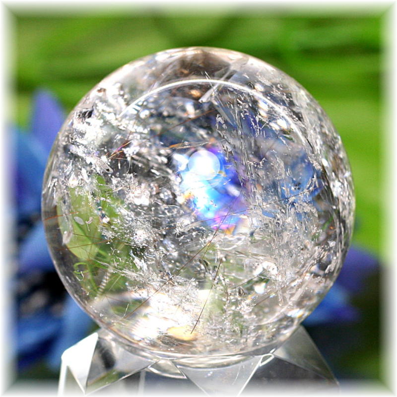 [高品質]ルチル入りレインボー水晶丸玉/アイリスクォーツスフィア（37.8mm）