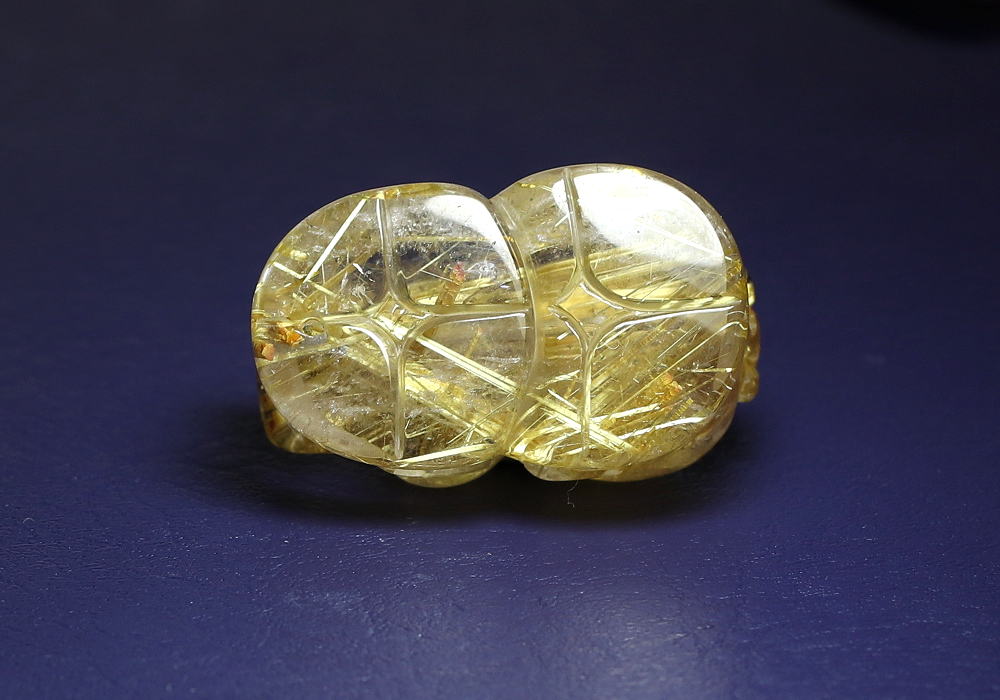 ゴールドルチルクォーツ彫刻ヒキュウ（貔貅）(RUTILE-HIKYUU-IS10) | 天然石・パワーストーン Infonix（インフォニック）