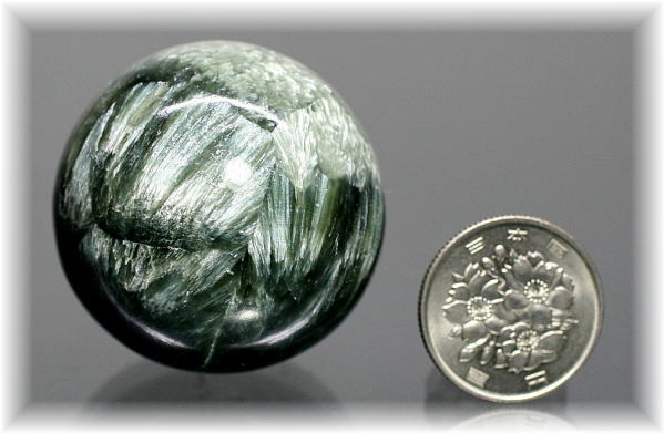 セラフィナイト丸玉/スフィア(SERAPHNITE-SPHERE101IS) | 天然石 