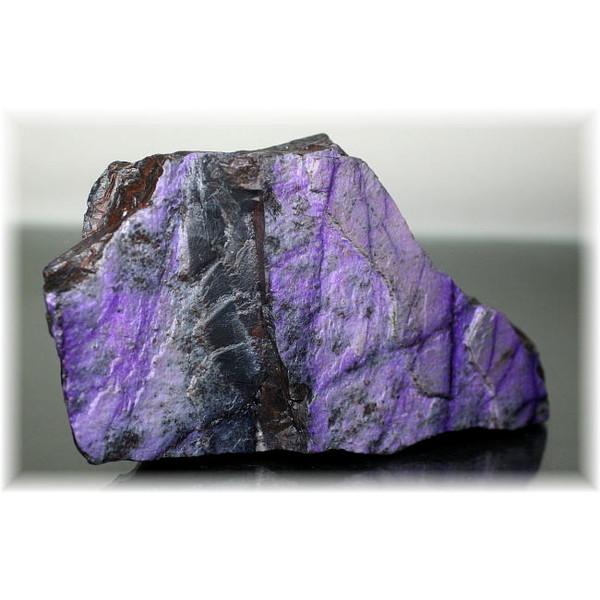 南アフリカ産]スギライト原石（857g）(SUGILITE-RAF857) 天然石・パワーストーン Infonix（インフォニック）