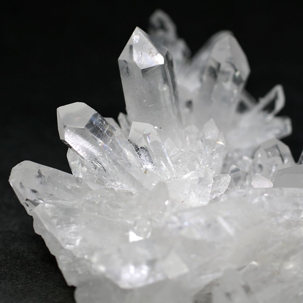 ブラジル/トマスゴンサガ産]水晶クラスター/原石（特別価格）(TMZ-SP1453IS) 天然石・パワーストーン Infonix（インフォニック）