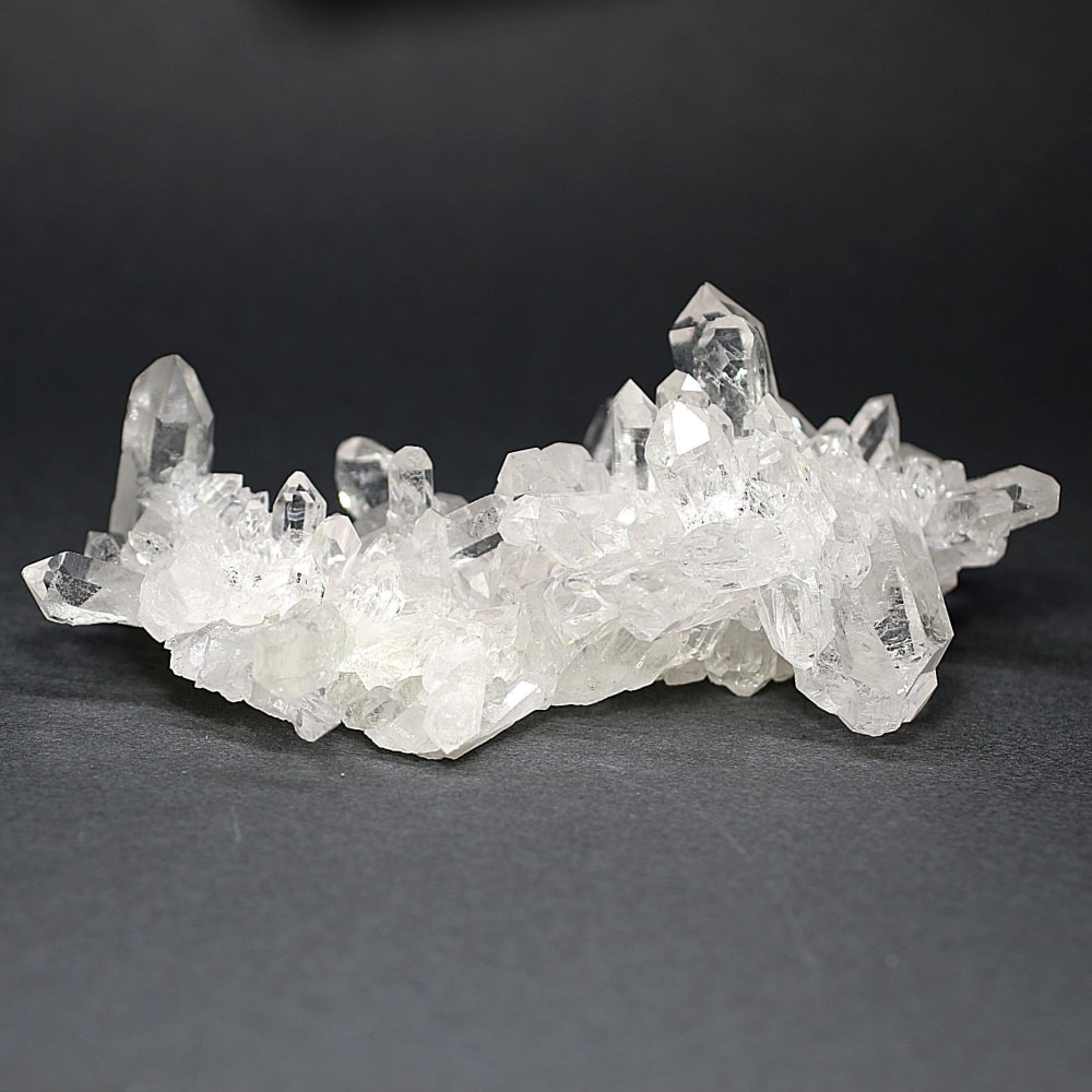 [高品質] ブラジル/ゼッカデソーザ産水晶クラスター（ゼッカデソウザ・181g）